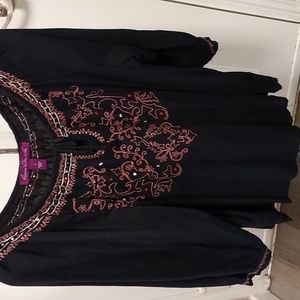 Gloria Vanderbilt Black Peasant top 1X